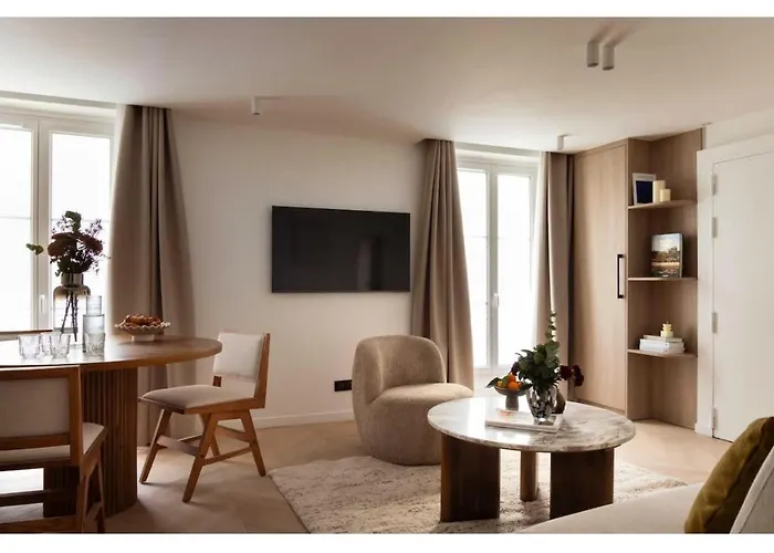Elegant Apartment- 2Br-6P- Le Marais