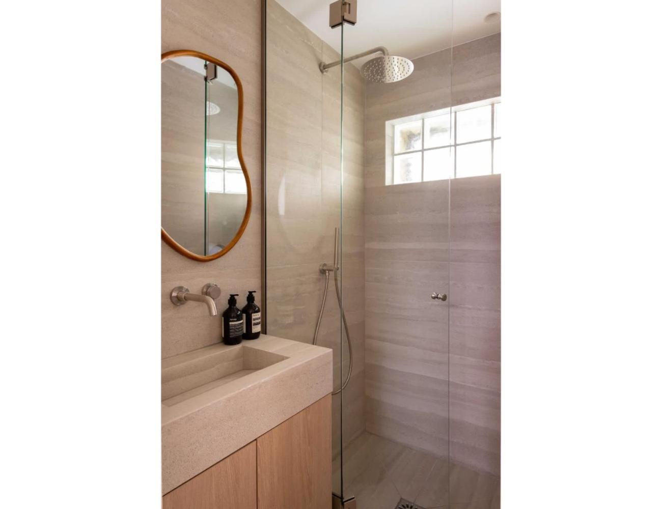 Elegant Apartment- 2br-6p- Le Marais * Paris