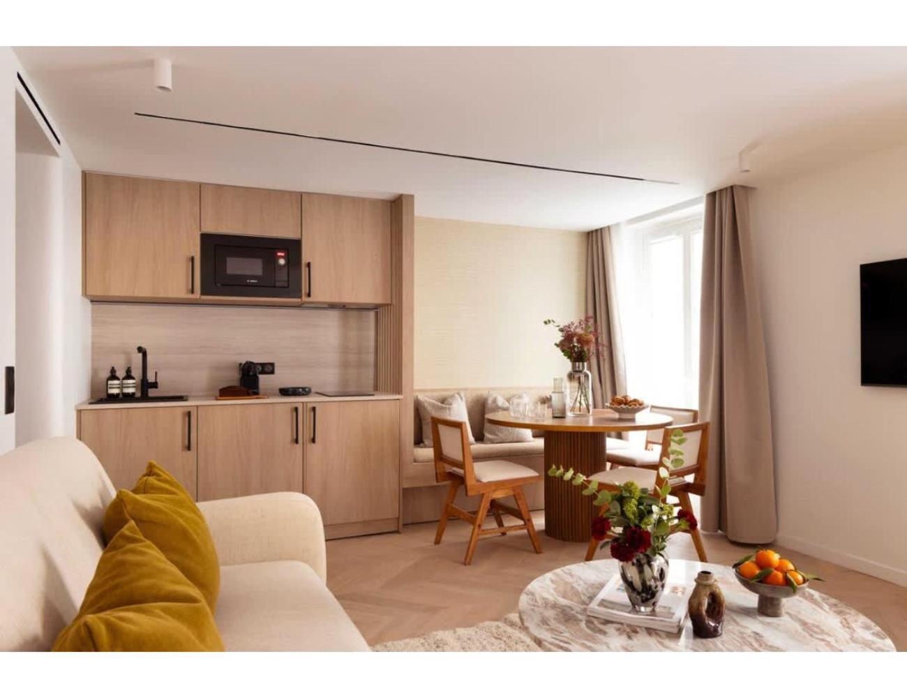 Elegant Apartment- 2br-6p- Le Marais * Paris
