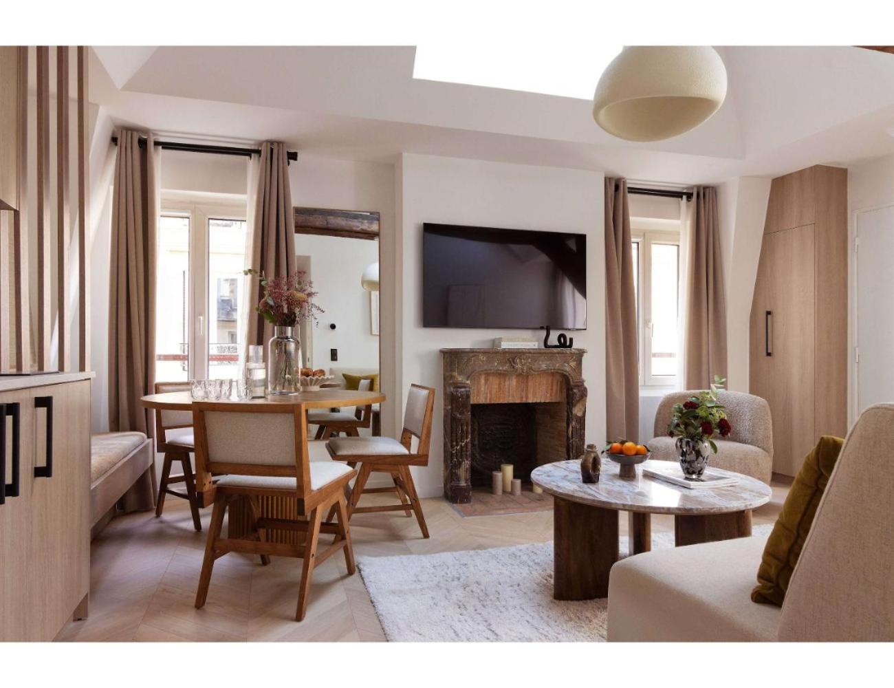 Elegant Apartment- 2br-6p- Le Marais Paris